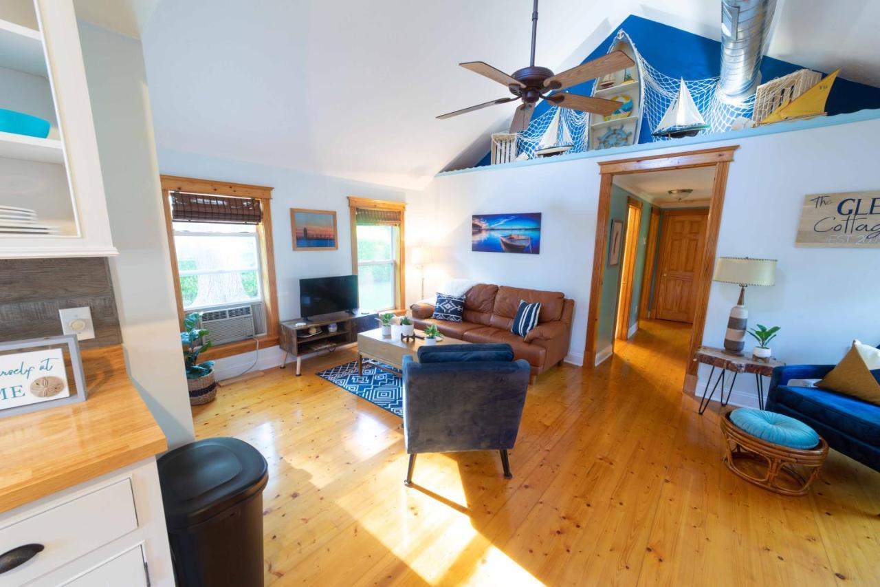 The Charming Glenn Cottage! Walk To Lake Michigan! Fennville Exterior foto
